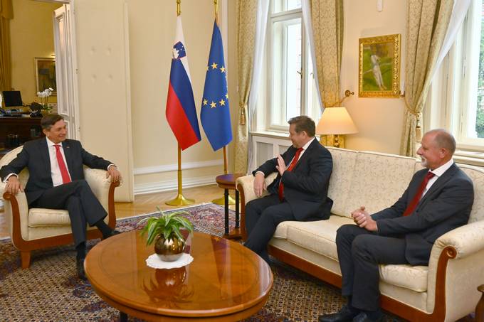 Predsednik Pahor je sprejel rektorja Univerze v Ljubljani prof. dr. Igorja Papiča in njegovega naslednika, prof. dr. Gregorja Majdiča